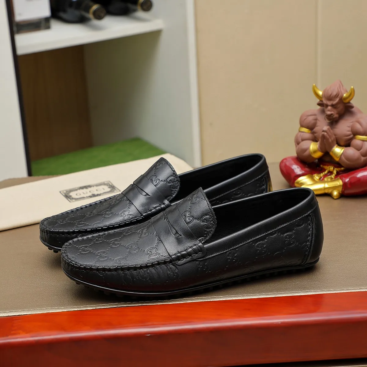 Men's shoes 💰360💰💰GUCCI Gucci official website synchronizes the latest model 🛃The upper is made of imported cowhide, 🐷leather lining, rubber outsole, 🎩🎩top handcrafted with fine stitch and thread workmanship🔍definitely satisfy those perfectionist men who pursue high luxury quality 👏 3 colors available! Code number 38-45 Large quantity in stock